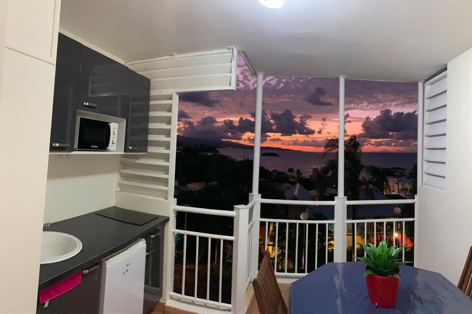 Apartmán La Fraiche Rose La Trinité Exteriér fotografie
