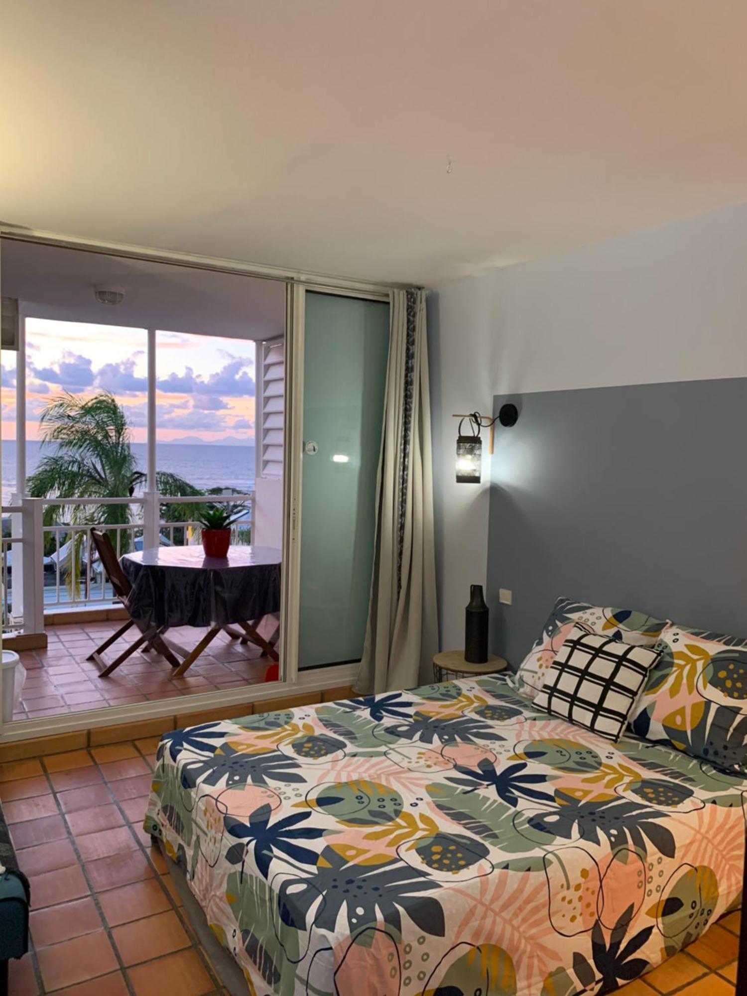 Apartmán La Fraiche Rose La Trinité Exteriér fotografie